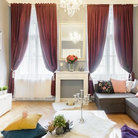 Cityscape Wenceslas Square Apartment Praga Exterior foto